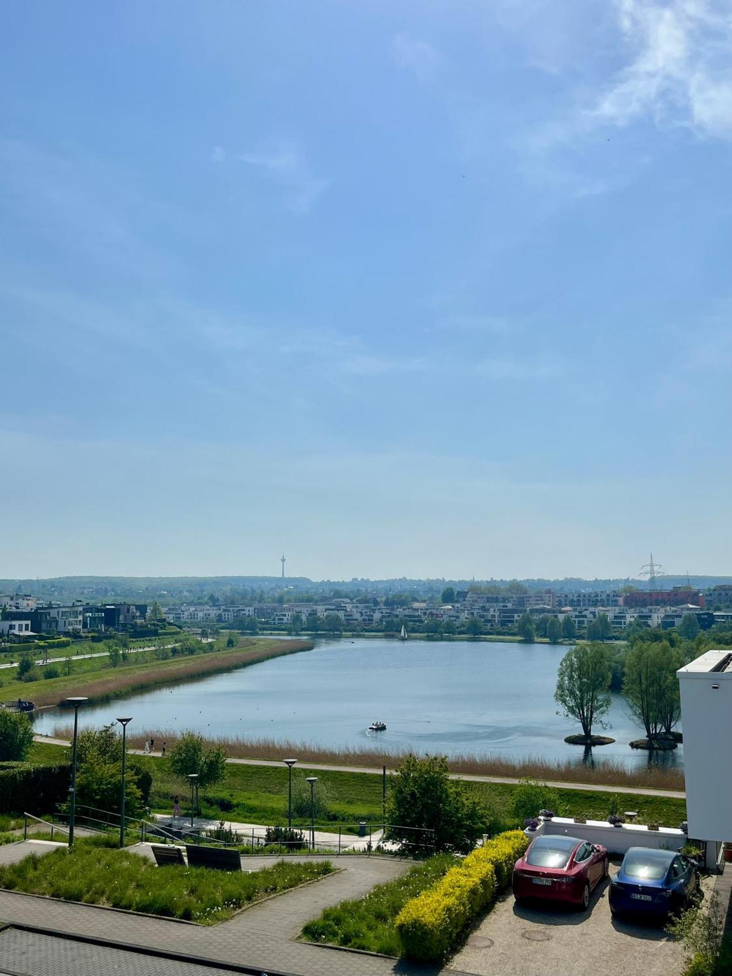 Haus Mit Panoramablick Auf Den Phoenixsee Dortmund Exteriör bild
